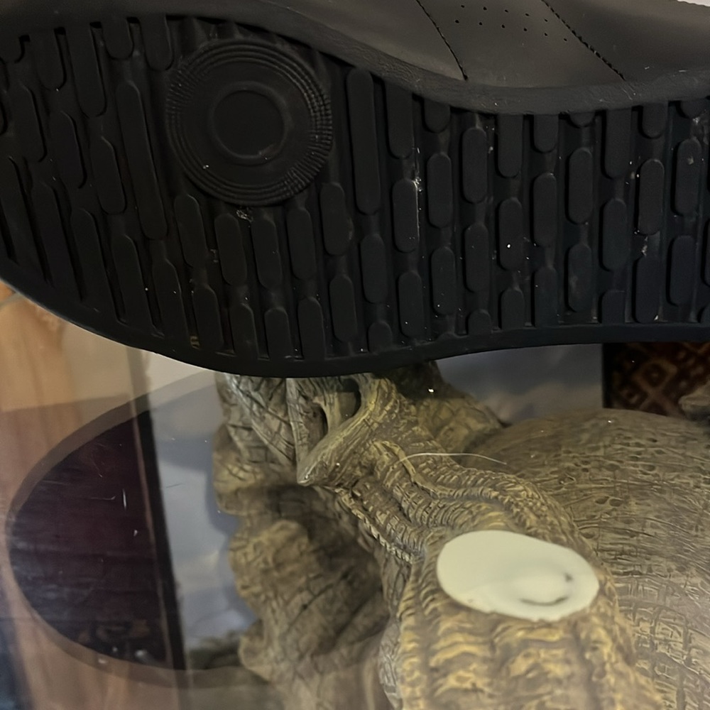 Women’s Reebok Walking Shoes - Picture 4 of 4